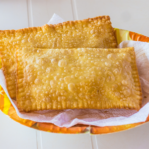 Terça é dia de pastelzinho do Hospital Bom Jesus; veja como encomendar