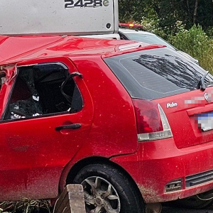 Homem morre em acidente envolvendo três veículos na BR-280
