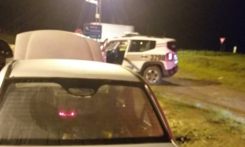 Veículo roubado é recuperado pela PRF e PM em Mafra