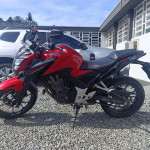 Em menos de 12 horas, Polícia Militar recupera moto furtada e prende suspeito