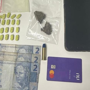 Homem é preso suspeito de tráfico de drogas na Vila Nova