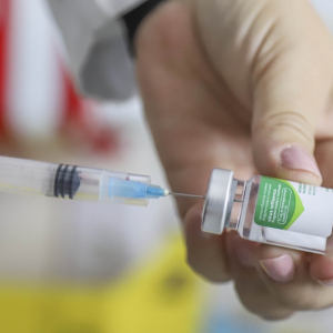 Vacinação contra gripe terá horário estendido neste sábado; veja