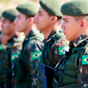 Exército abre seleção para militares temporários com salários de até R$ 10 mil; veja editais