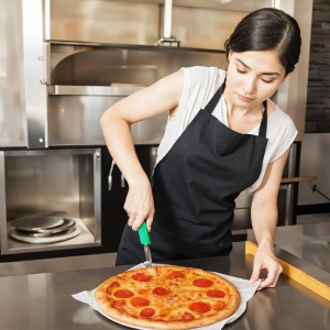 Curso gratuito de pizzaiolo está com últimas vagas abertas; veja como se inscrever