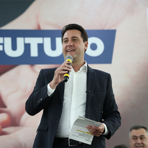 Ratinho Junior bateria Lula com folga em segundo turno, aponta pesquisa Futura