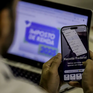 Receita paga maior lote de restituição do Imposto de Renda da história nesta segunda
