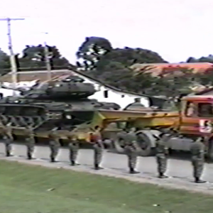 A chegada dos tanques de guerra M-60 em Rio Negro
