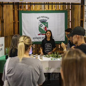 Alunos de Rio Negro se preparam para uma das maiores feiras de ciência do Brasil
