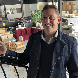 Itaiópolis ganha outlet com móveis direto de fábrica e preços reduzidos