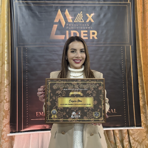 Cruzeiro Store é homenageada com prêmio de loja de moda destaque do ano em Itaiópolis