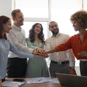 Curso de liderança e motivação de equipes capacita líderes para o mercado; veja como se inscrever