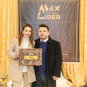 Cerimônia premia empresas e personalidades destaques do ano em Itaiópolis