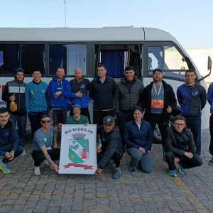 Atletas rionegrenses conquistam pódio em corrida de revezamento em Curitiba