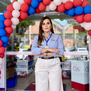 Farmatotal inaugura nova unidade com promoções em todos os setores