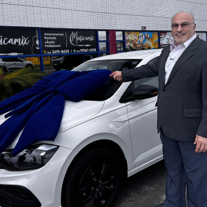 Mafrense é premiada com carro 0 km em ação do Condor