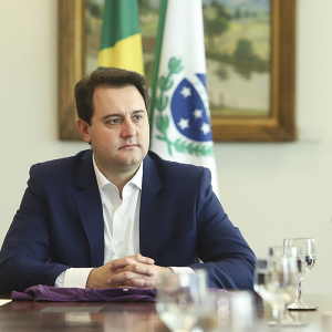 Ratinho Junior registra novo recorde e aprovação chega a 85%, diz Paraná Pesquisas