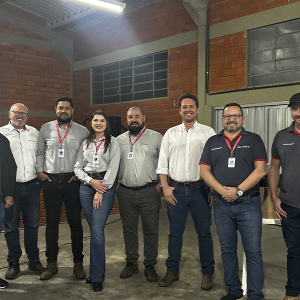 Mahindra apresenta inovações a mais de 120 produtores de Mafra e Campo Alegre