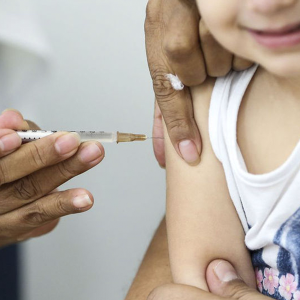 Dia D de Multivacinação acontece neste sábado; veja quem pode receber as doses