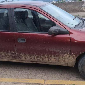 Carro tomado sob ameaça com machado é recuperado pela Polícia Militar