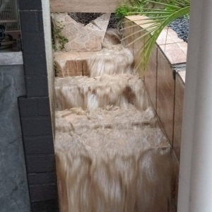Destelhamentos, alagamento e queda de árvore: veja o balanço do temporal em Mafra