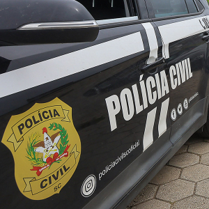 Pai é indiciado pela Polícia Civil por ameaçar a própria filha de 7 anos