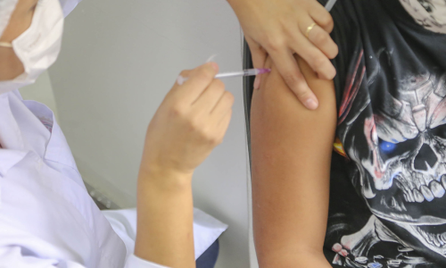 Paraná supera média nacional na vacinação contra HPV em 2025