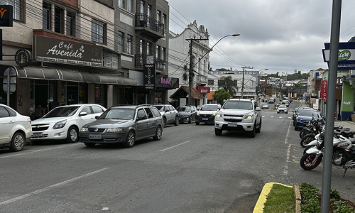 Paraná bate recorde histórico de pagamentos à vista do IPVA em 2026