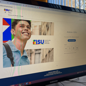 Prazo para inscrição no Sisu termina em poucas horas; veja como e onde fazer