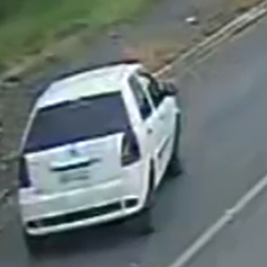 Idosa é assaltada em plena luz do dia no Centro de Itaiópolis; veja vídeo