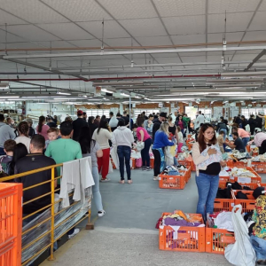 Com peças novas a partir de R$ 15, fábrica realiza mega bazar neste sábado