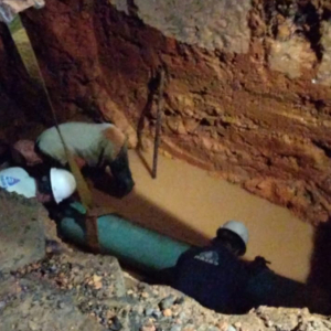 Rompimento de adutora afeta abastecimento de água em bairros de Mafra; veja previsão de normalização