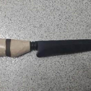 Embriagado, homem ameaça companheira e tenta agredir policiais