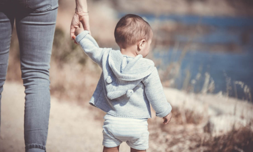 Conscientizar sobre autismo também é falar de mães sobrecarregadas