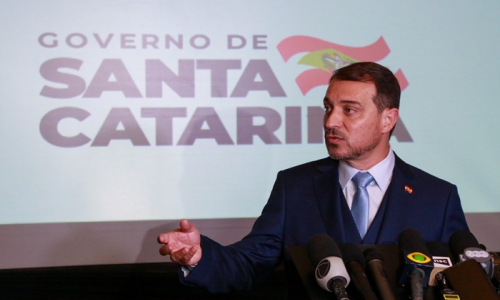 De volta ao Executivo, Moisés apresenta programa de investimentos para os próximos anos