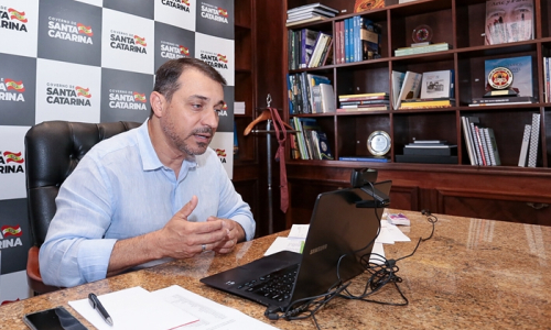 Moisés anuncia R$ 44 milhões para reativação de 205 leitos de UTI em SC