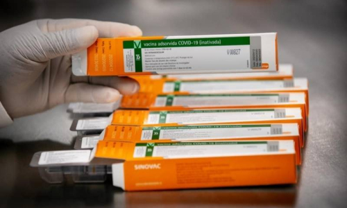 Coronavac poderá ser a primeira vacina em SC