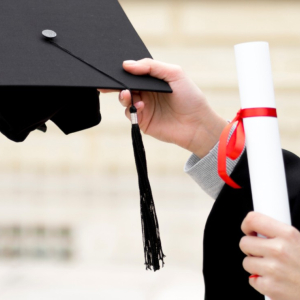 É possível fazer pós-graduação antes de terminar a faculdade?