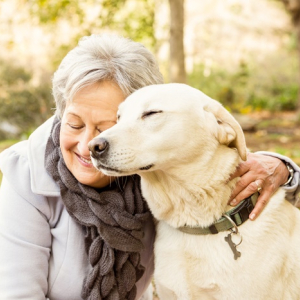 Animais contribuem para saúde de idosos em isolamento