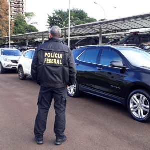 Polícia Federal faz operação contra fraudes no auxílio emergencial