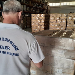 SC distribui 20 mil testes rápidos, 3 milhões de pares de luvas e 50 mil máscaras