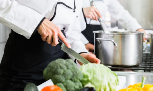 Sine abre vaga de emprego para cozinheira em Rio Negro