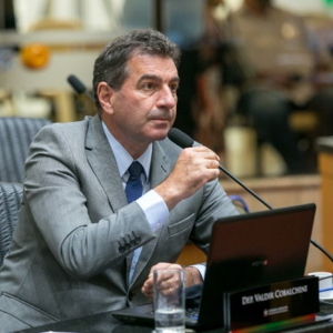 Deputado estadual, Valdir Cobalchini, avalia enfrentamento a covid-19 em SC