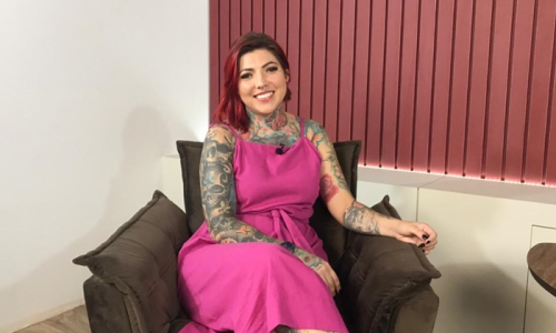 "Mulheres Que Inspiram": Empreendedora Debora Rodrigues fala sobre carreira e empoderamento feminino