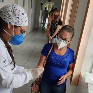 Professores da rede municipal são testados para a covid-19 em Rio Negro