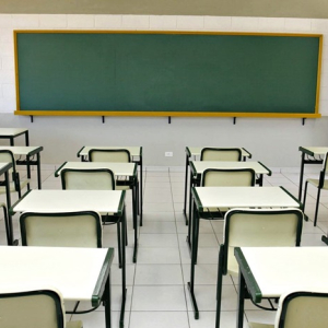 Concurso na área da Educação é adiado em Mafra