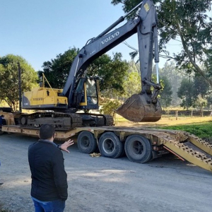 Prefeitura dá início às obras do asfalto de São Lourenço