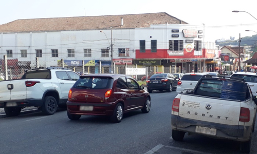 Pagamento do IPVA será retomado nesta quinta-feira no Paraná