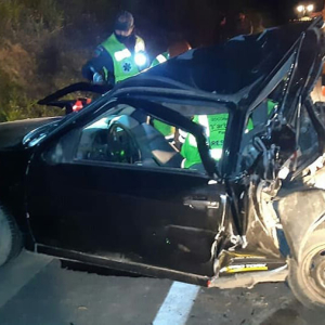 Motorista foge após bater em carro de família na BR-116, em Mafra