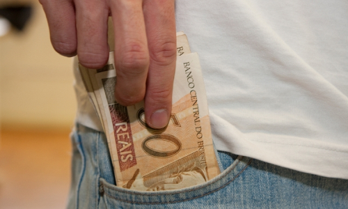 Auxílio emergencial estadual avança na Alesc