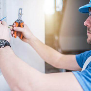Canal C abre inscrições para o curso de eletricista residencial e predial